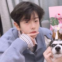 权志龙和top情侣头像