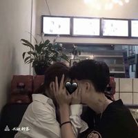 情侣黄昏接吻头像