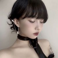 女生侧面脸回头的头像(15)