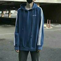 帅气男生戴圣诞帽头像