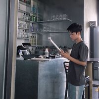 男生抱猫狗头像个性网(11)