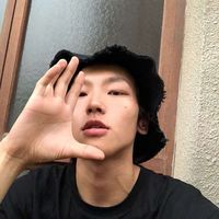 男生拿扇子qq头像(14)