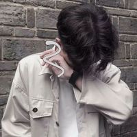 单调的男生头像(18)