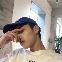 身段男生头像(10)