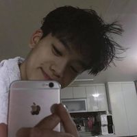 帅气暖暖的男生头像