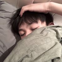 情侣头像戴帽子两张黑白