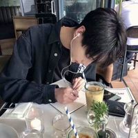 又萌又可爱的方形男生头像(10)