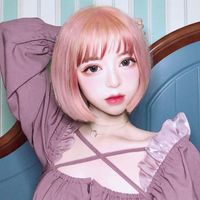 女生低头可爱微笑头像侧脸