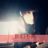 女生头像背影黑白不带字霸气头像图片(13)