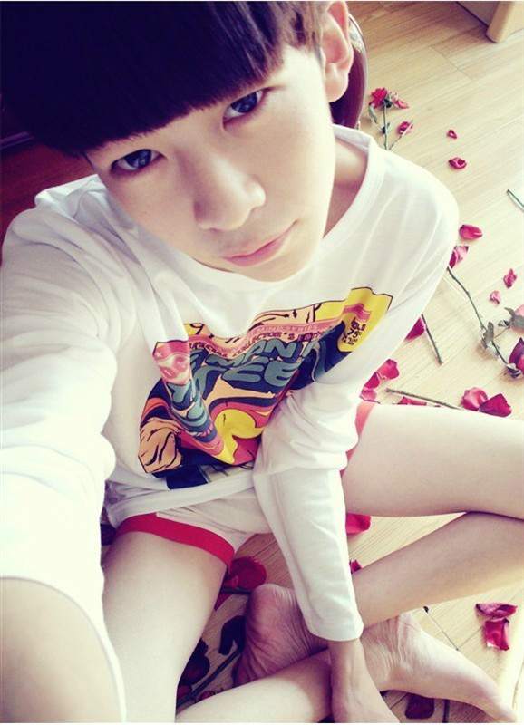 QQ͸ƤͼһŴһһ(6)_WWW.AIGEXING.COM
