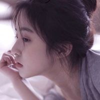 女生侧面脸回头的头像(9)