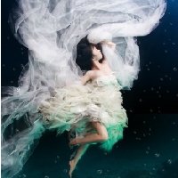 好看的女生微信头像 对你的爱已飞涨到百分百(66)_WWW.AIGEXING.COM