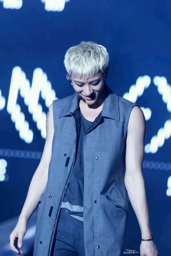 ߴ˧EXO͸ƤͼഺķҲʱ޿̵Ķڴ(6)_WWW.AIGEXING.COM