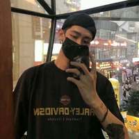 邪笑的油画男生头像