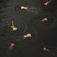 春天里的有型时尚男生头像(15)_WWW.AIGEXING.COM
