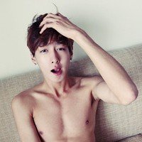 春天里的有型时尚男生头像(37)_WWW.AIGEXING.COM