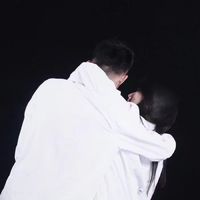 波妞和宗介的情侣头像一人一张