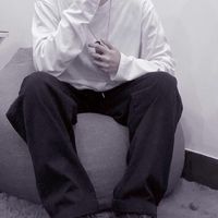 qq带纹身头像男生霸气十足