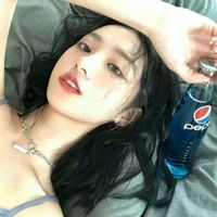胸大无脑无脑女生头像(5)