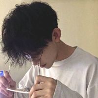 我用什么微信头像图片素材(9)