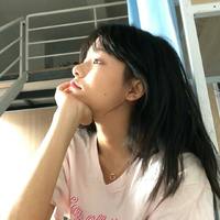 霸气女生吸烟头像(10)