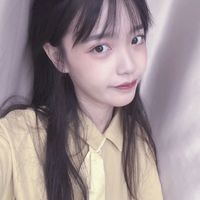 最拽女生头像带书包