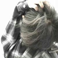 男生头像红围巾
