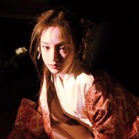 侧面裸背图片女生头像(6)