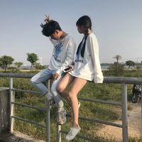 系围巾情侣头像唯美图片(19)