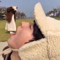 海边背影头像情侣头像一对(19)