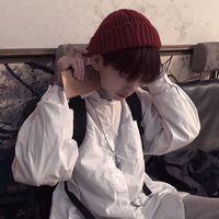 男生面对爱哭的女生头像(17)