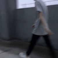 微信霸气背影男生头像图片