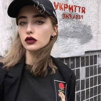 红唇复古女欧美头像女生头像