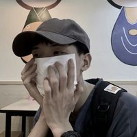 男生发呆傻笑头像(5)