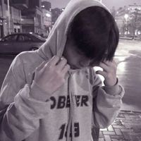 男生背后抱女生的头像(17)