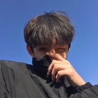 男生背影可爱头像图片
