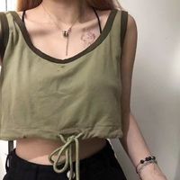 头像女生的
