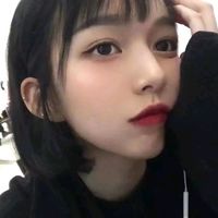 拿烟头像女生霸气头像黑白头像