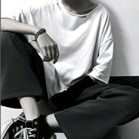 蓝色海洋的男生头像
