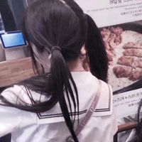 字母公式粉色系头像女生背影