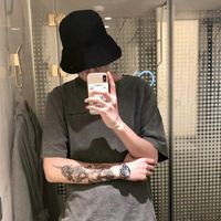 男生头像背影阳光冷酷