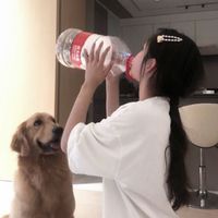 头像女生海边侧面(9)