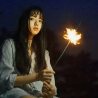 霸气女生吸烟头像(9)