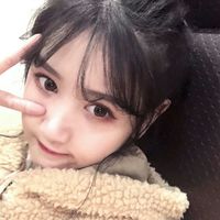 带绿色的图片女生头像图片(17)