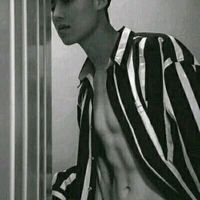 男生发呆傻笑头像(13)
