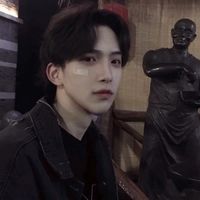 想上帅气的男生头像(10)