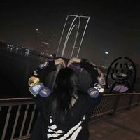 微信情侣头像一人一张分开图片(9)