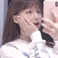 感伤短发女生背影头像
