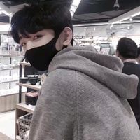 身段男生头像(12)