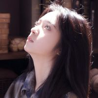 女生头像穿黑色衣服的背影(18)